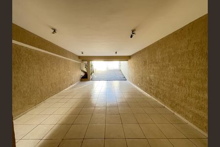 Casa para alugar com 200m², 3 quartos e 4 vagas Casa para alugar com 200m², 3 quartos e 4 vagasGaragem