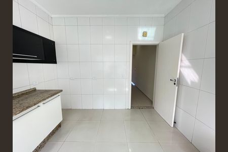 Casa para alugar com 200m², 3 quartos e 4 vagas Casa para alugar com 200m², 3 quartos e 4 vagasCozinha