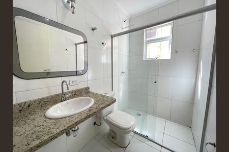 Casa para alugar com 200m², 3 quartos e 4 vagas Casa para alugar com 200m², 3 quartos e 4 vagasBanheiro 2