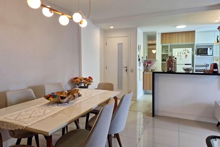 Apartamento à venda com 119m², 3 quartos e 2 vagas Apartamento à venda com 119m², 3 quartos e 2 vagasSala