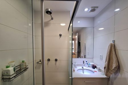 Apartamento à venda com 119m², 3 quartos e 2 vagas Apartamento à venda com 119m², 3 quartos e 2 vagasBanheiro da Suíte 3