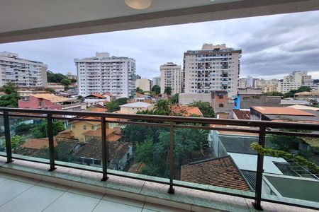 Apartamento à venda com 119m², 3 quartos e 2 vagas Apartamento à venda com 119m², 3 quartos e 2 vagasSuíte 2