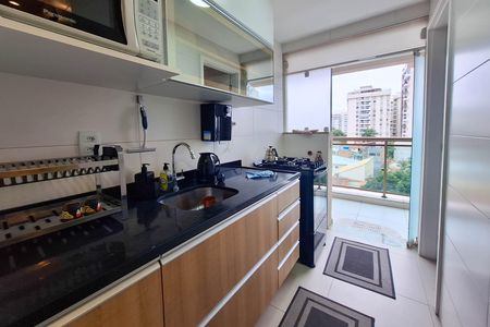 Apartamento à venda com 119m², 3 quartos e 2 vagas Apartamento à venda com 119m², 3 quartos e 2 vagasCozinha