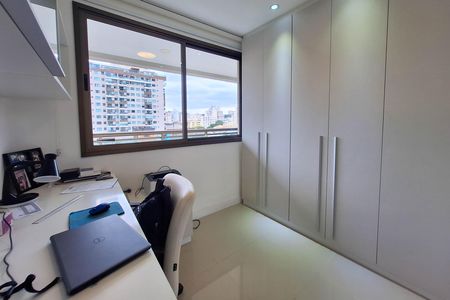 Apartamento à venda com 119m², 3 quartos e 2 vagas Apartamento à venda com 119m², 3 quartos e 2 vagasSuíte 2