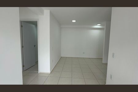 Sala de apartamento para alugar com 3 quartos, 60m² em Barra Olímpica, Rio de Janeiro