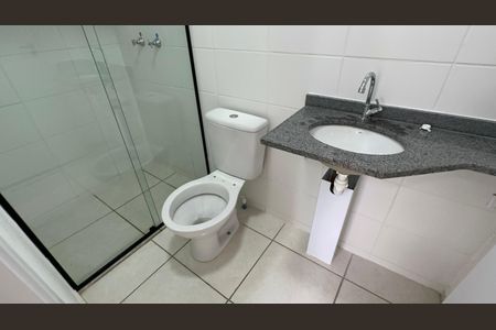 Apartamento para alugar com 60m², 3 quartos e 1 vaga Apartamento para alugar com 60m², 3 quartos e 1 vagaBanheiro do Quarto 1