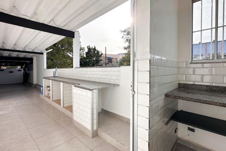 Casa para alugar com 230m², 2 quartos e 4 vagas Casa para alugar com 230m², 2 quartos e 4 vagasQuintal