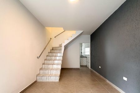 Casa para alugar com 230m², 2 quartos e 4 vagas Casa para alugar com 230m², 2 quartos e 4 vagasSala