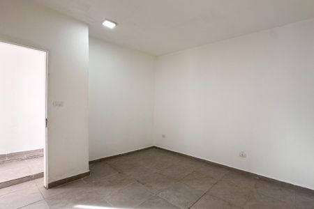 Casa para alugar com 230m², 2 quartos e 4 vagas Casa para alugar com 230m², 2 quartos e 4 vagasQuarto de Serviço