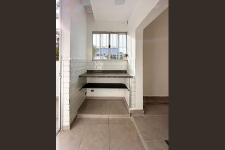 Casa para alugar com 230m², 2 quartos e 4 vagas Casa para alugar com 230m², 2 quartos e 4 vagasÁrea de Serviço