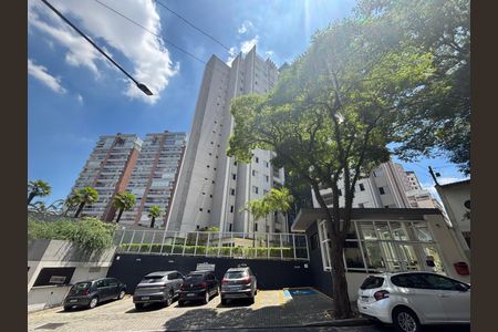 Apartamento para alugar com 93m², 3 quartos e 2 vagas Apartamento para alugar com 93m², 3 quartos e 2 vagasFachada e portaria