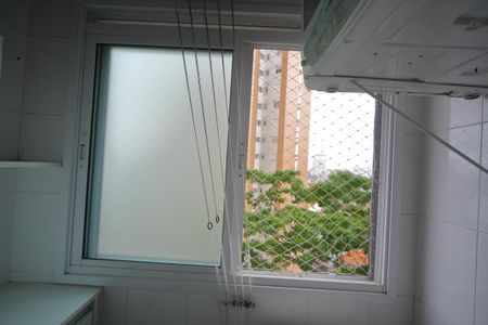 Apartamento para alugar com 93m², 3 quartos e 2 vagasVista /Área de Serviço/cozinha 