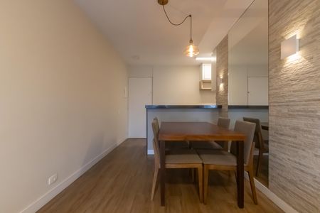 Apartamento para alugar com 60m², 2 quartos e 1 vagaSala