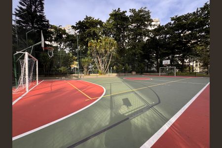 Apartamento para alugar com 260m², 4 quartos e 2 vagas Apartamento para alugar com 260m², 4 quartos e 2 vagasÁrea comum