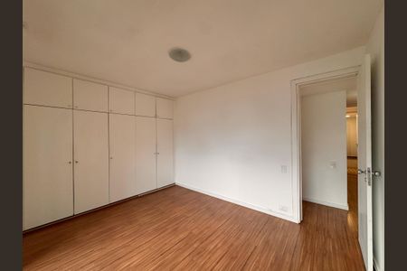Apartamento para alugar com 260m², 4 quartos e 2 vagas Apartamento para alugar com 260m², 4 quartos e 2 vagasQuarto 2