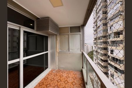Apartamento para alugar com 260m², 4 quartos e 2 vagas Apartamento para alugar com 260m², 4 quartos e 2 vagasVaranda