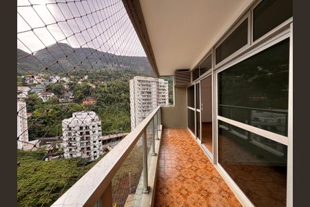 Apartamento para alugar com 260m², 4 quartos e 2 vagas Apartamento para alugar com 260m², 4 quartos e 2 vagasVaranda quartos