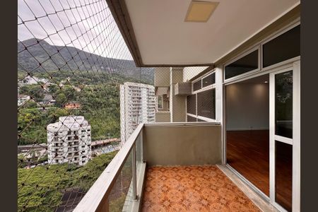 Apartamento para alugar com 260m², 4 quartos e 2 vagas Apartamento para alugar com 260m², 4 quartos e 2 vagasVaranda