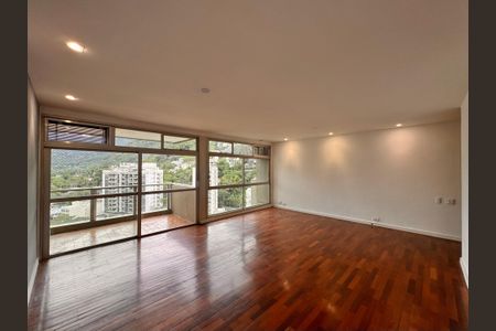 Apartamento para alugar com 260m², 4 quartos e 2 vagas Apartamento para alugar com 260m², 4 quartos e 2 vagasSala