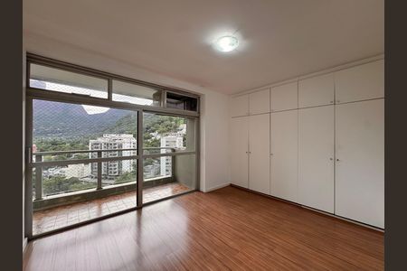 Apartamento para alugar com 260m², 4 quartos e 2 vagas Apartamento para alugar com 260m², 4 quartos e 2 vagasQuarto 2