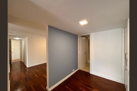 Apartamento para alugar com 260m², 4 quartos e 2 vagas Apartamento para alugar com 260m², 4 quartos e 2 vagasSala