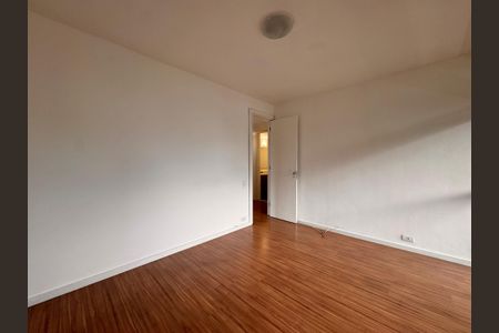 Apartamento para alugar com 260m², 4 quartos e 2 vagas Apartamento para alugar com 260m², 4 quartos e 2 vagasQuarto 2