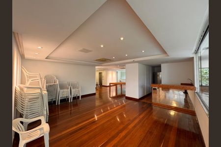 Apartamento para alugar com 260m², 4 quartos e 2 vagas Apartamento para alugar com 260m², 4 quartos e 2 vagasÁrea comum