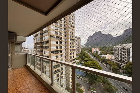 Apartamento para alugar com 260m², 4 quartos e 2 vagas Apartamento para alugar com 260m², 4 quartos e 2 vagasVaranda quartos