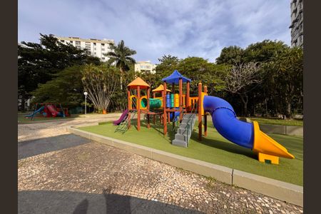 Apartamento para alugar com 260m², 4 quartos e 2 vagas Apartamento para alugar com 260m², 4 quartos e 2 vagasÁrea comum