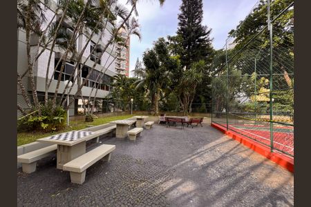 Apartamento para alugar com 260m², 4 quartos e 2 vagas Apartamento para alugar com 260m², 4 quartos e 2 vagasÁrea comum