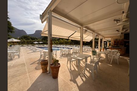 Apartamento para alugar com 260m², 4 quartos e 2 vagas Apartamento para alugar com 260m², 4 quartos e 2 vagasÁrea comum