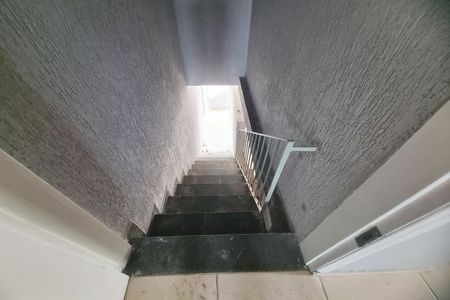 Casa à venda com 375m², 1 quarto e 2 vagasEscadas