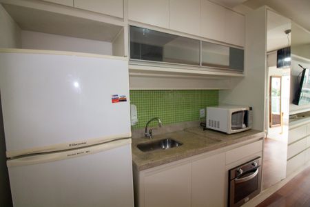 Cozinha de apartamento para alugar com 1 quarto, 42m² em Brooklin, São Paulo