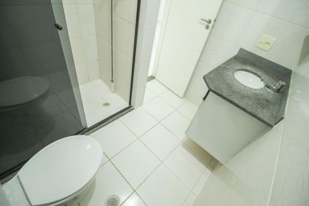 Apartamento para alugar com 70m², 3 quartos e 1 vaga Apartamento para alugar com 70m², 3 quartos e 1 vagaBanheiro da Suíte