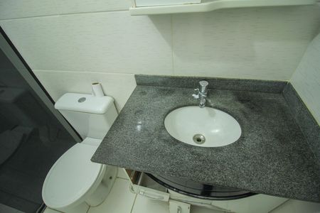 Apartamento para alugar com 70m², 3 quartos e 1 vaga Apartamento para alugar com 70m², 3 quartos e 1 vagaBanheiro