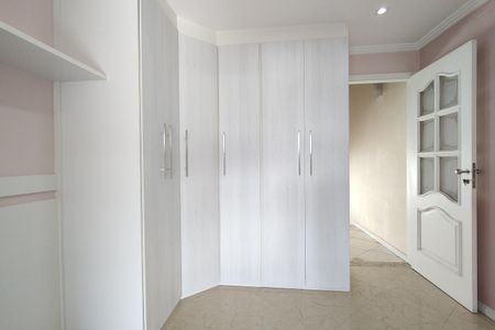 Casa de condomínio à venda com 290m², 4 quartos e 1 vaga Casa de condomínio à venda com 290m², 4 quartos e 1 vagaQuarto 4 - Armários