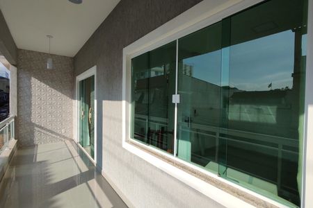Casa de condomínio à venda com 290m², 4 quartos e 1 vaga Casa de condomínio à venda com 290m², 4 quartos e 1 vagaVaranda da Sala