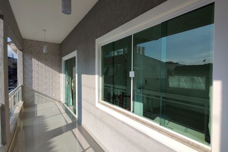 Casa de condomínio à venda com 290m², 4 quartos e 1 vaga Casa de condomínio à venda com 290m², 4 quartos e 1 vagaVaranda da Sala