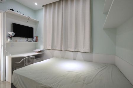 Casa de condomínio à venda com 290m², 4 quartos e 1 vaga Casa de condomínio à venda com 290m², 4 quartos e 1 vagaQuarto 2 - Armários