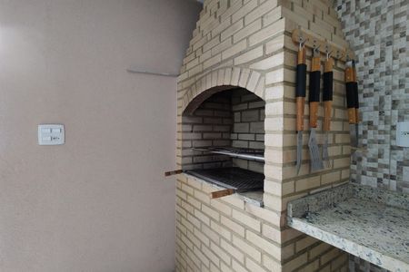 Casa de condomínio à venda com 290m², 4 quartos e 1 vaga Casa de condomínio à venda com 290m², 4 quartos e 1 vagaChurrasqueira