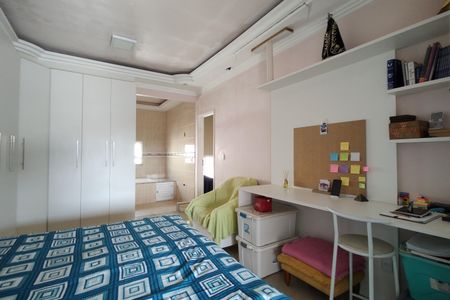 Casa de condomínio à venda com 290m², 4 quartos e 1 vaga Casa de condomínio à venda com 290m², 4 quartos e 1 vagaQuarto 3 - Suíte