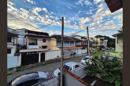 Casa de condomínio à venda com 107m², 2 quartos e 1 vaga