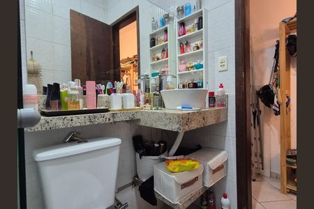 Casa de condomínio à venda com 107m², 2 quartos e 1 vaga