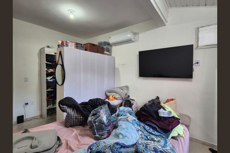 Casa de condomínio à venda com 107m², 2 quartos e 1 vaga