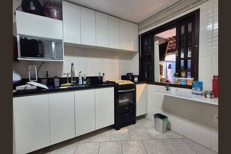Casa de condomínio à venda com 107m², 2 quartos e 1 vaga