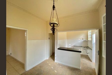 Casa à venda com 260m², 4 quartos e sem vagaSala/Cozinha 