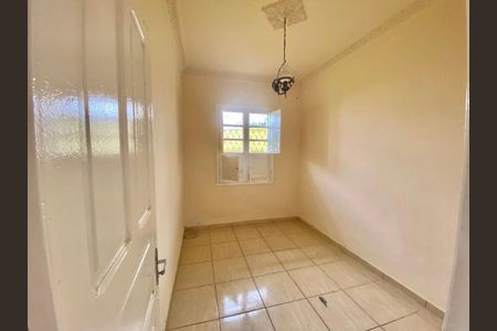 Quarto 2 de casa à venda com 4 quartos, 260m² em Carlos Prates, Belo Horizonte