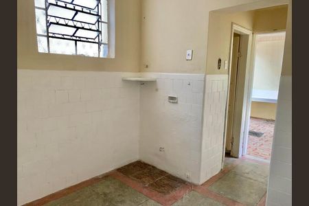 Casa à venda com 260m², 4 quartos e sem vagaÁrea de Serviço
