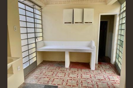 Casa à venda com 260m², 4 quartos e sem vagaÁrea de Serviço