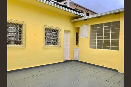 Casa à venda com 260m², 4 quartos e sem vagaÁrea externa